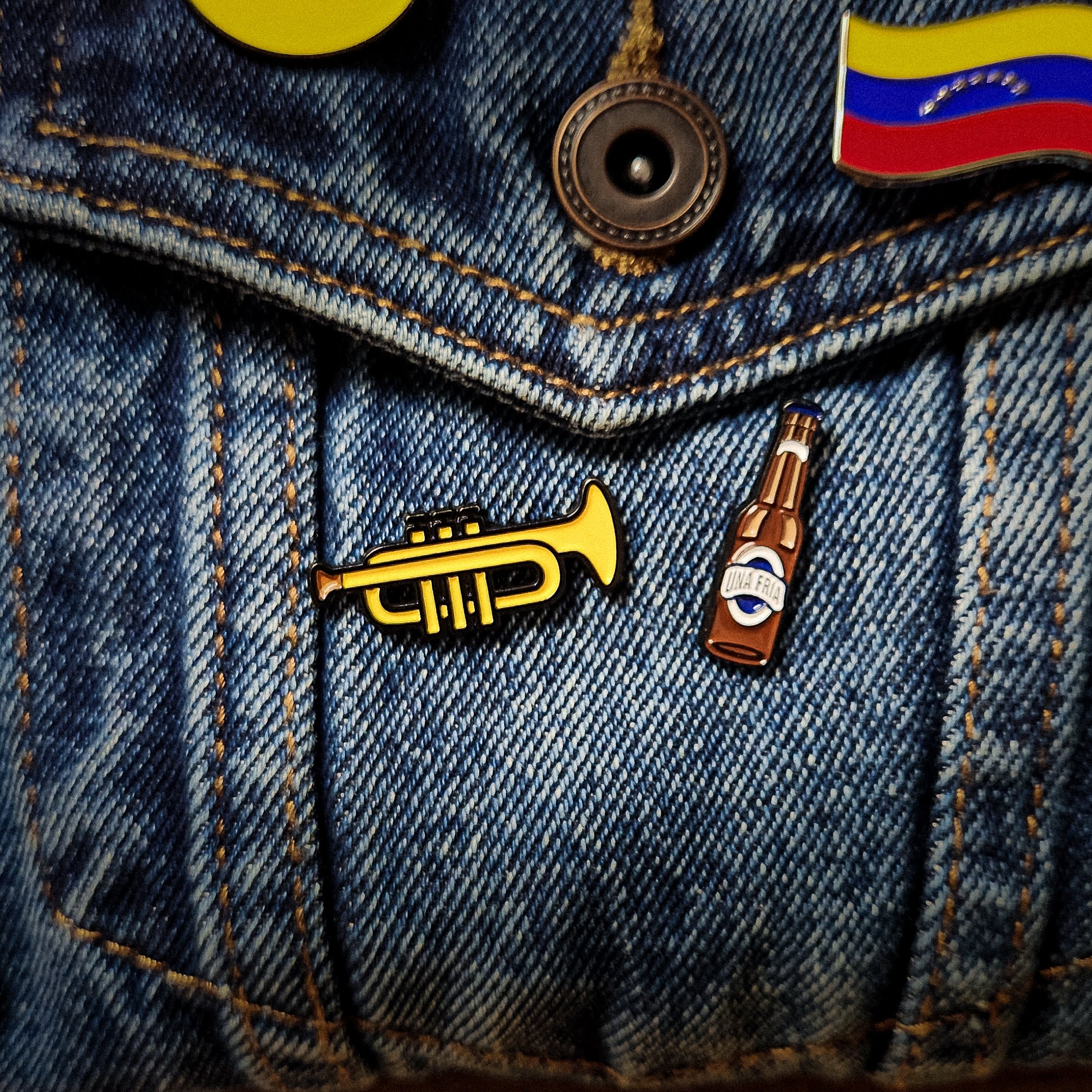 VZLA Trompeta Pin - Image 2